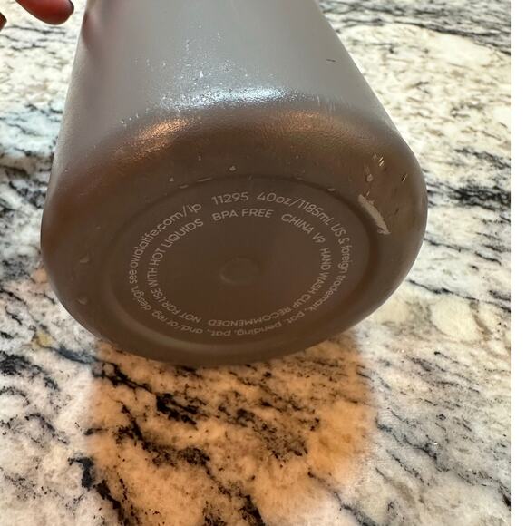 Owala 40 oz Green and Grey Water bottle used some scratches - Picture 3 of 4